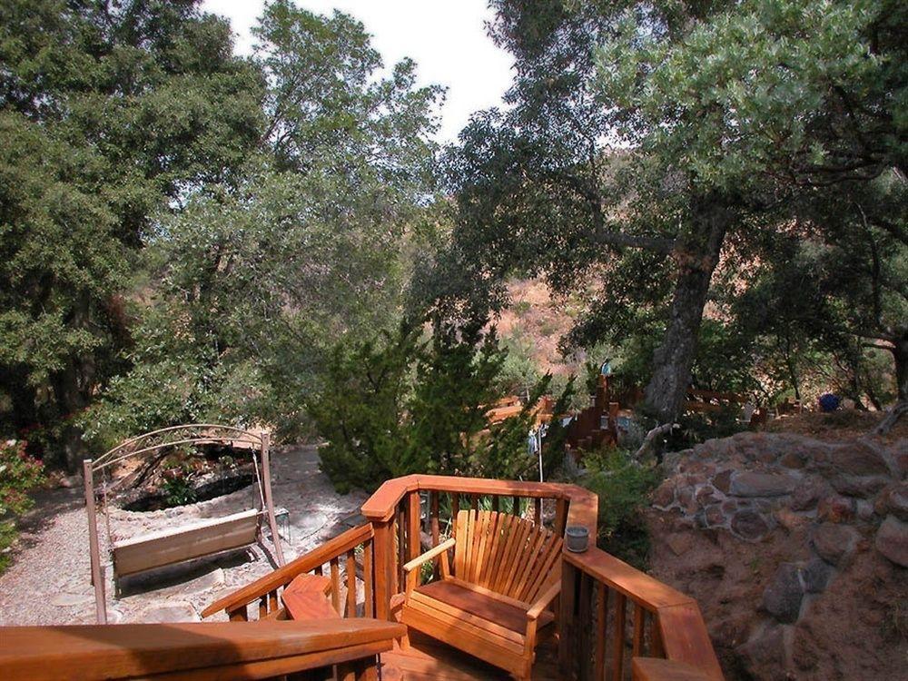 Wikiup Hummingbird Hotel Джулиан Екстериор снимка