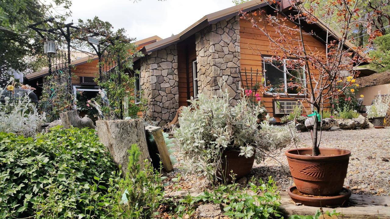 Wikiup Hummingbird Hotel Джулиан Екстериор снимка